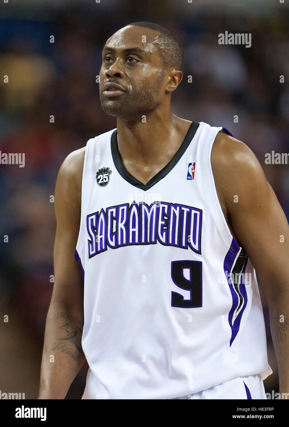 November 27, 2009; Sacramento, CA, USA; New Jersey Nets guard Rafer Alston  (1) during the first quarter against the Sacramento Kings at the ARCO  Arena. Sacramento defeated New Jersey 109-96 Stock Photo - Alamy