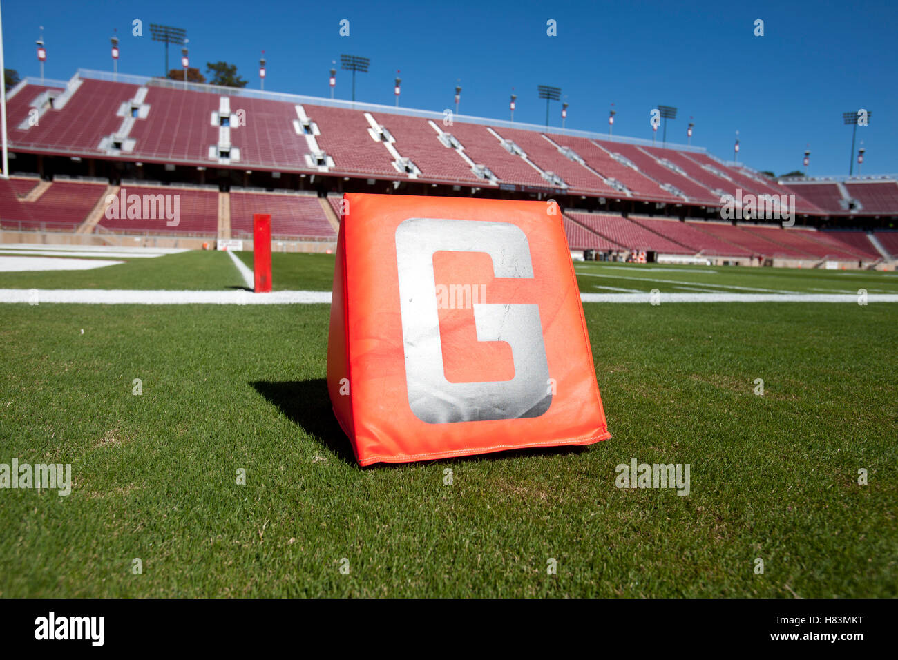 Oct 8, 2011 ; Stanford CA, USA ; vue générale de la ligne de but avant que le marqueur match entre le Stanford Cardinal et le Colorado Buffaloes à Stanford Stadium. Colorado 48-7 défait de Stanford. Banque D'Images