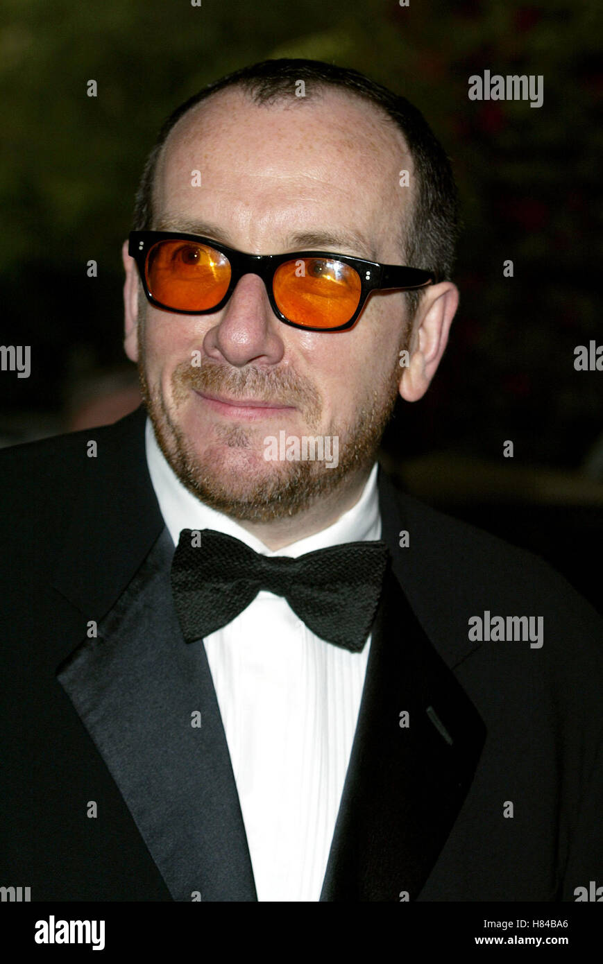 ELVIS COSTELLO NUIT DE 100 étoiles OSCAR PARTY BEVERLY HILLS HOTEL LOS ANGELES USA 24 Mars 2002 Banque D'Images