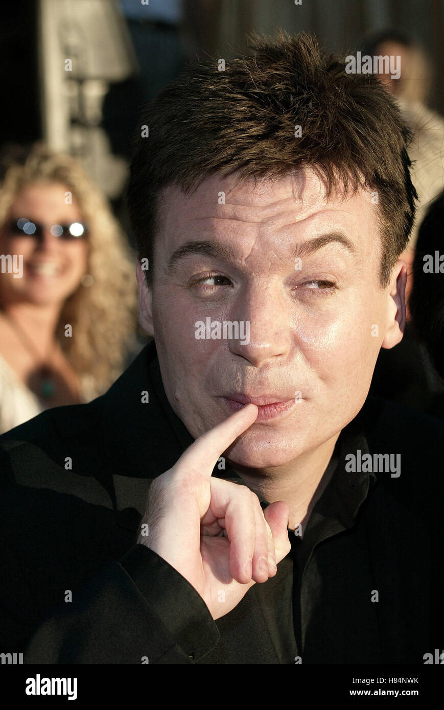 MIKE MYERS Austin Powers in Goldmember PREMIERE UNIVERSAL AMPHITHEATRE UNIVERSAL CITY LA USA 22 Juillet 2002 Banque D'Images