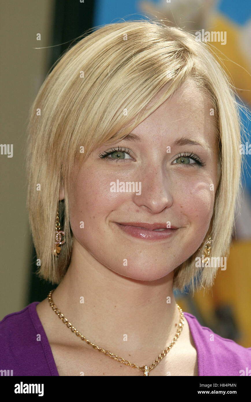 ALISON MACK Stuart Little 2' FILM PREMIERE WESTWOOD LOS ANGELES USA 14 Juillet 2002 Banque D'Images