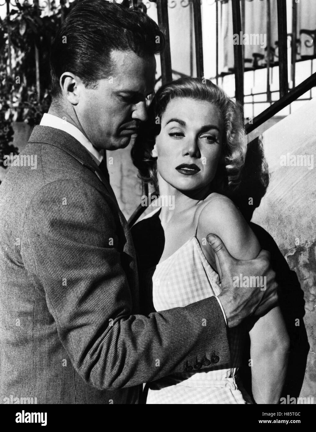 Rattennest, (Kiss Me Deadly) USA 1955, Regie : Robert Aldrich, Ralph Meeker, MAXINE COOPER Banque D'Images