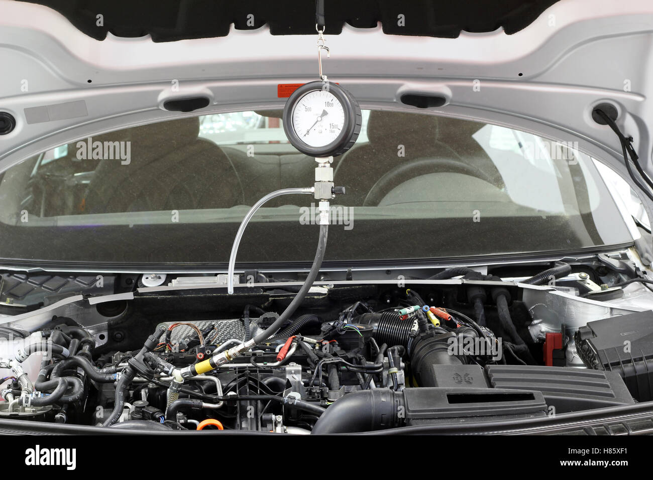 Pour l'équipement de diagnostic de moteur de voiture Banque D'Images Pour l'équipement de diagnostic de moteur de voiture Banque D'Images