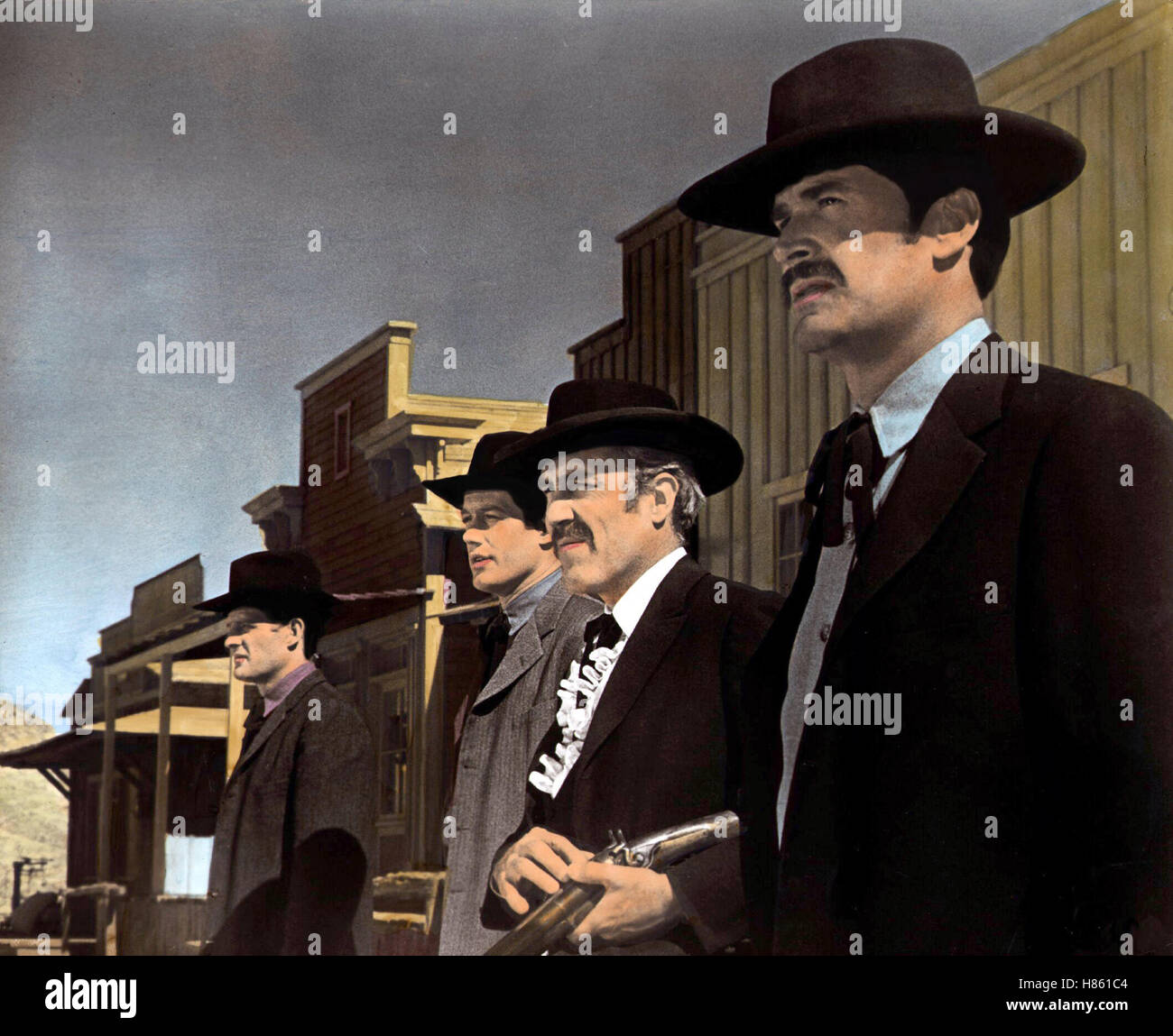 Die fünf Geächteten, (HEURE DE L'ARME) USA 1967, Regie : John Sturges, SAM MELVILLE, FRANK CONVERSE, Jason Robards  + JAMES GARNER Banque D'Images