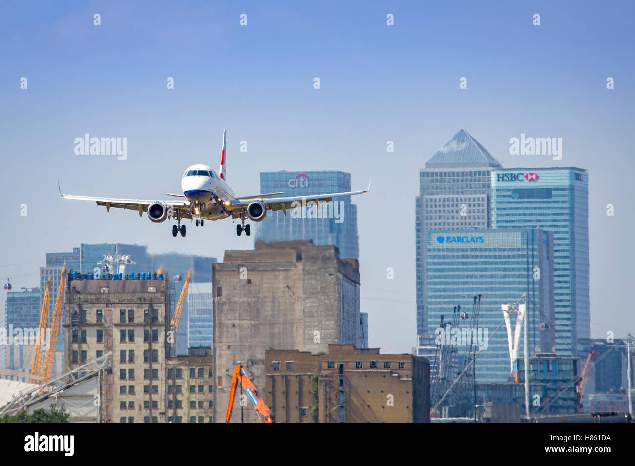 British Airways city flyer avion qui décollait de l'aéroport de London City Banque D'Images
