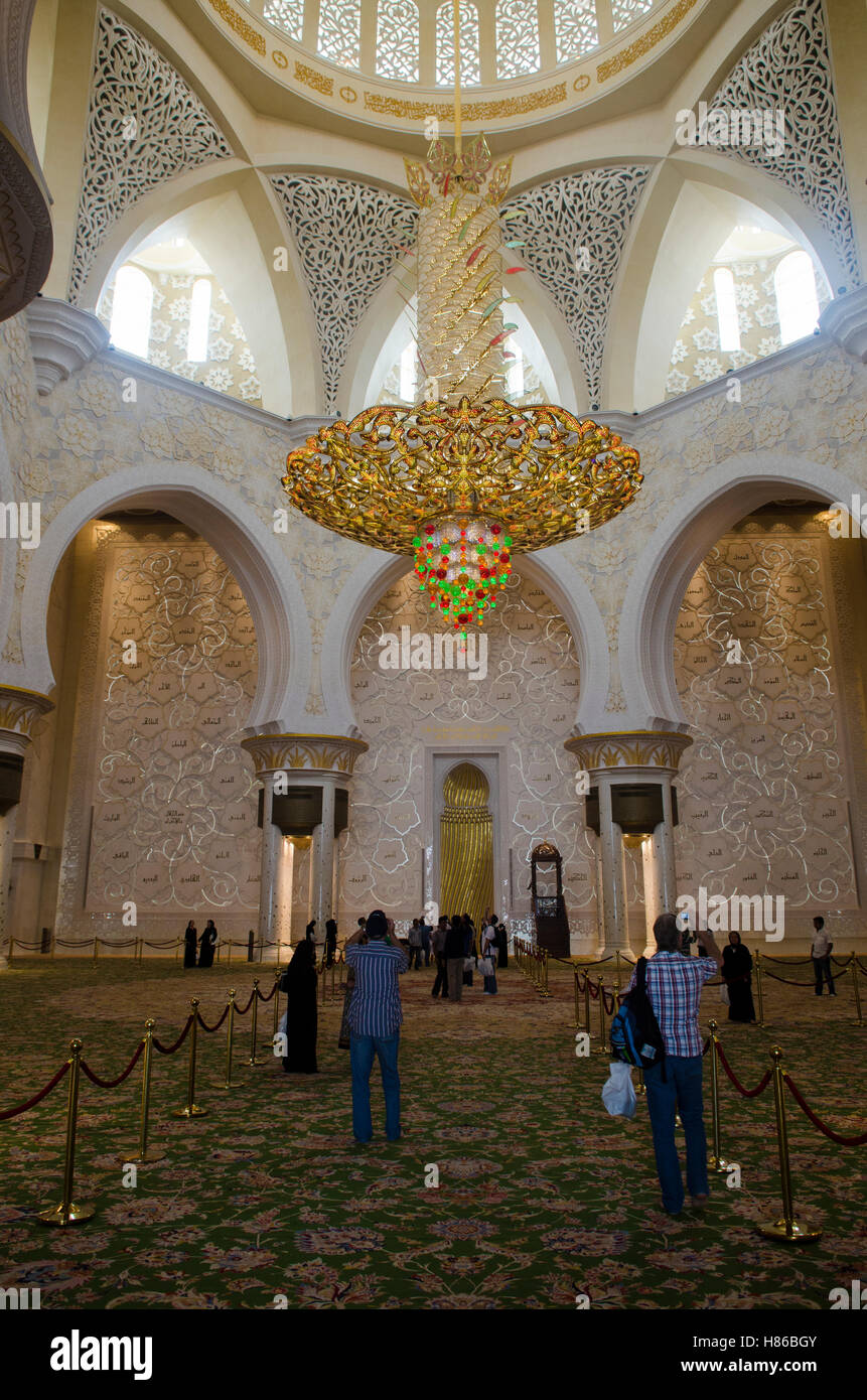 La Grande Mosquée Sheikh Zayed Abu Dhabi Emirats Arabes Unis Banque D'Images