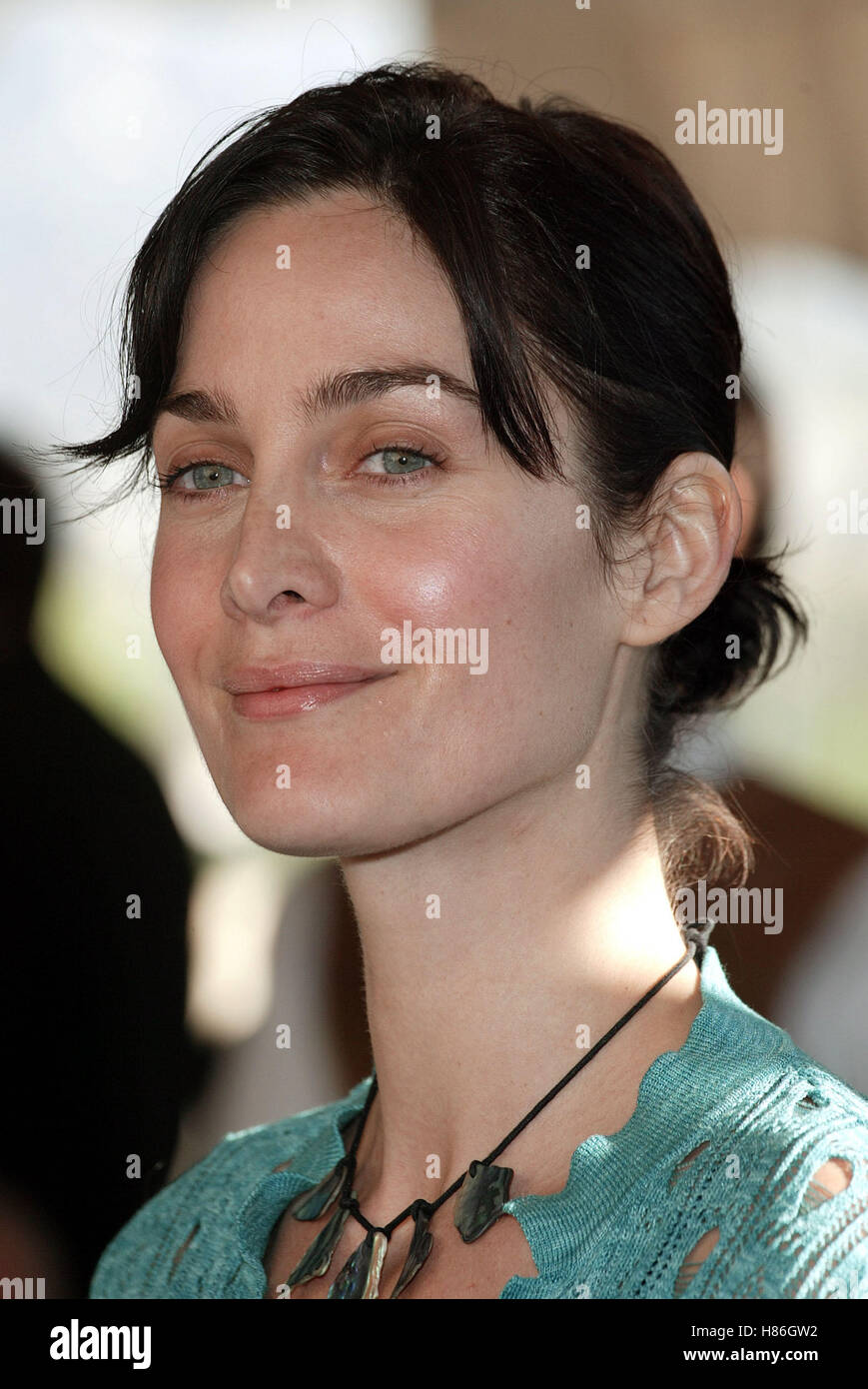 CARRIE-ANNE MOSS 03 ESPRIT INDY APA NOMINATION L'HERMITAGE HOTEL BEVERLY HILLS USA 11 décembre 2002 Banque D'Images