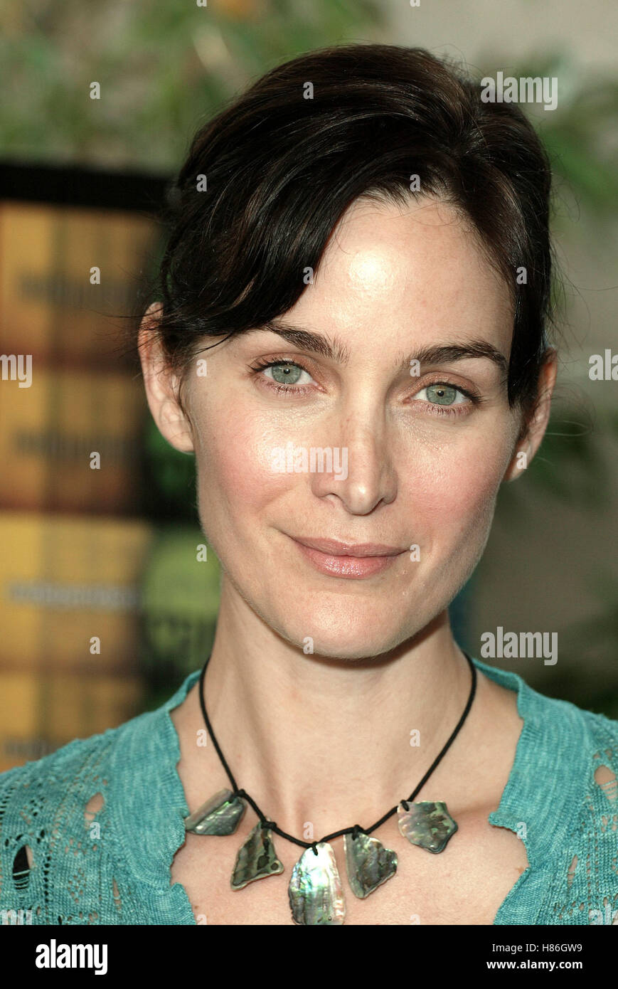 CARRIE-ANNE MOSS 03 ESPRIT INDY APA NOMINATION L'HERMITAGE HOTEL BEVERLY HILLS USA 11 décembre 2002 Banque D'Images
