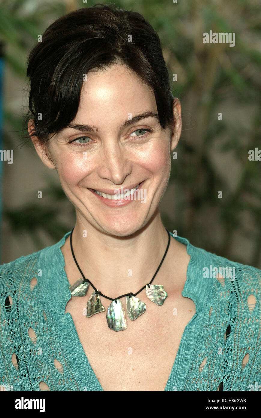 CARRIE-ANNE MOSS 03 ESPRIT INDY APA NOMINATION L'HERMITAGE HOTEL BEVERLY HILLS USA 11 décembre 2002 Banque D'Images