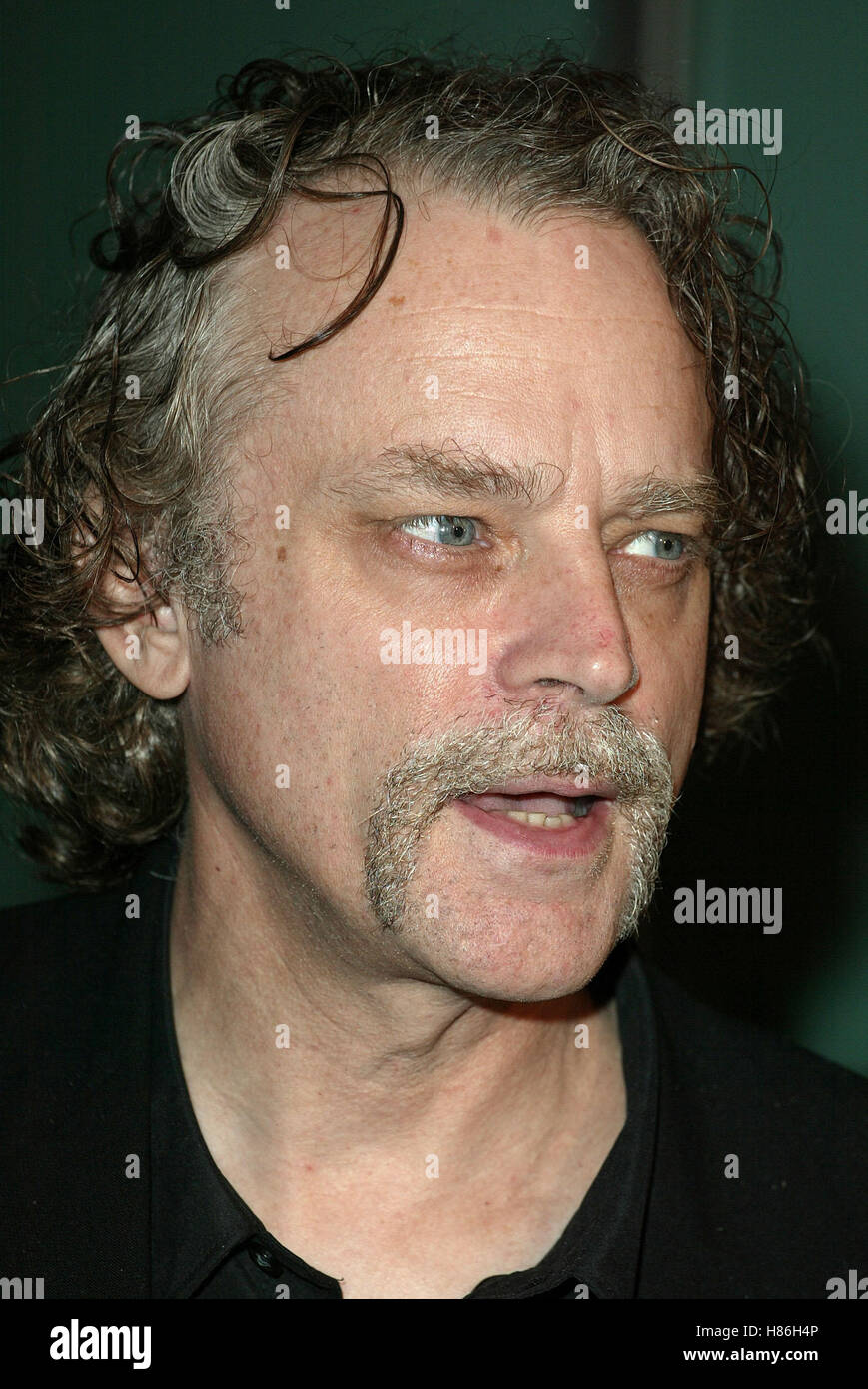 BRAD DOURIF SEIGNEUR DES ANNEAUX:2 TOURS LA COUPOLE CINERAMA HOLLYWOOD LOS ANGELES USA 15 décembre 2002 Banque D'Images