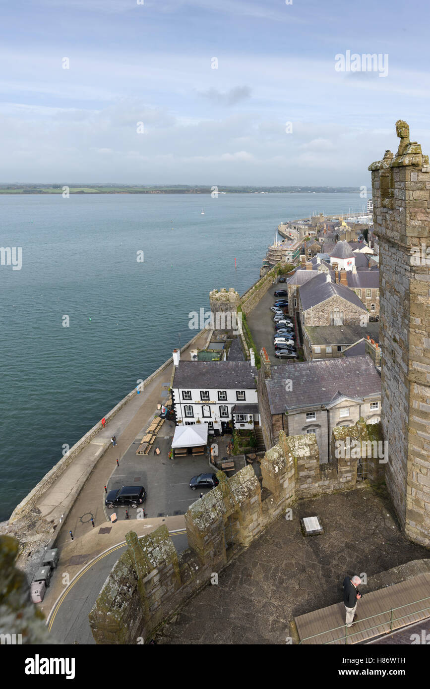 Straights Menai à Caernarfon, Pays de Galles. Banque D'Images