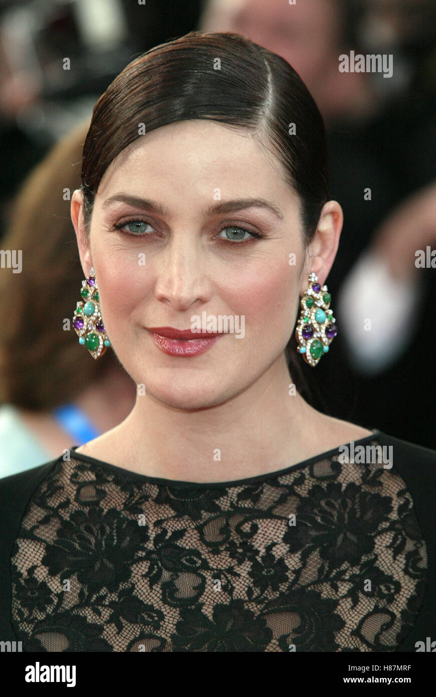 CARRIE-ANNE MOSS FESTIVAL DU FILM DE CANNES CANNES FRANCE 15 Mai 2003 Banque D'Images