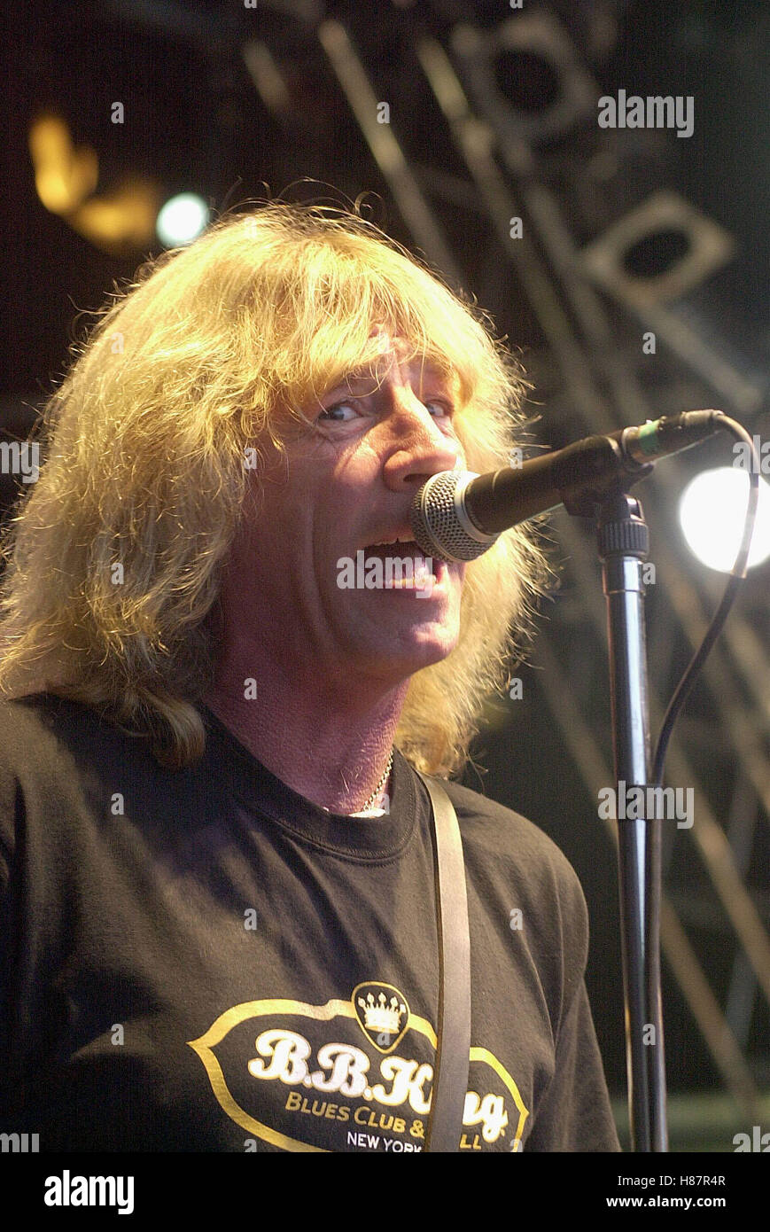 RICK PARFITT STATUS QUO DALBY FOREST PICKERING N. YORKS 22 Juin 2003 Banque D'Images