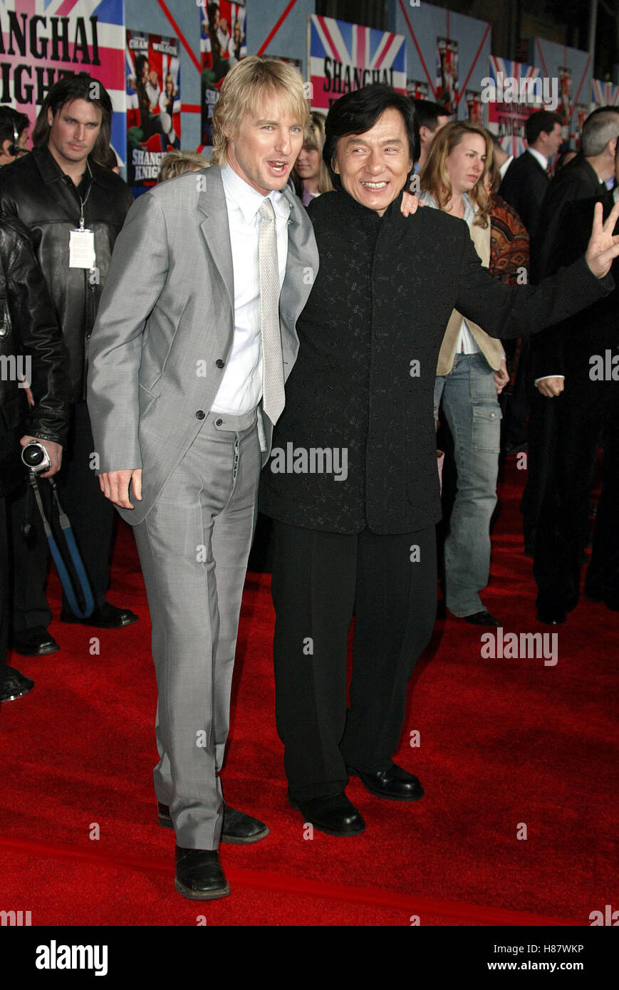 OWEN WILSON & JACKIE CHAN SHANGHAI KNIGHTS PREMIER FILM EL CAPITAN THEATRE HOLLYWOOD USA 03 Février 2003 Banque D'Images