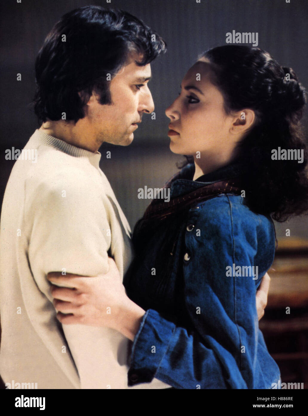 Carmen (CARMEN), SP 1983, Regie : Carlos Saura, Antonio Gades, LAURA DEL SOL, Ausdruck : Paar, Umarmung Banque D'Images