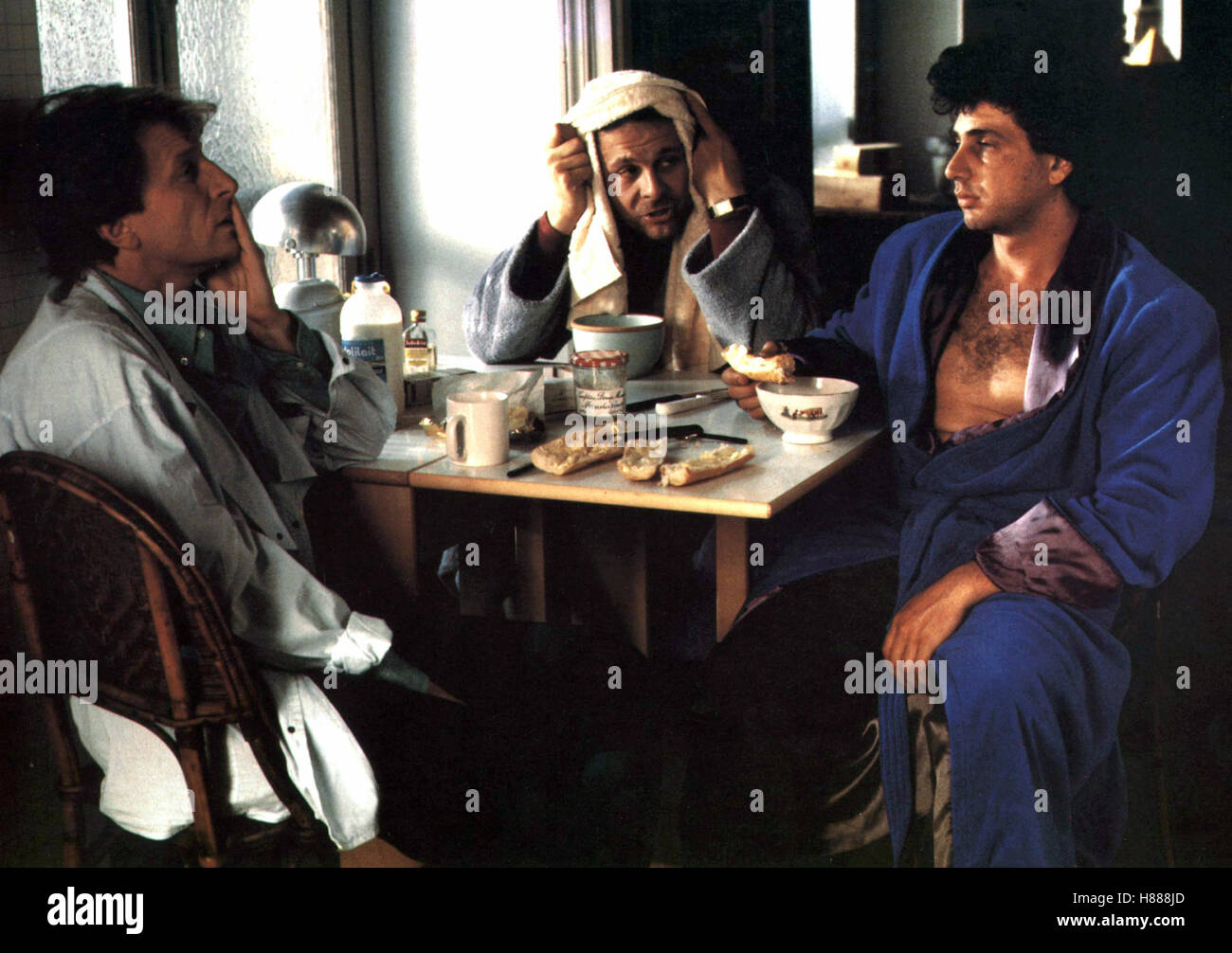 Drei Männer und ein Baby, (TROIS HOMMES ET UN COUFFIN) F 1985, Regie : Coline Serreau, André DUSOLLIER, ROLAND GIRAUD, Michel Boujenah Banque D'Images
