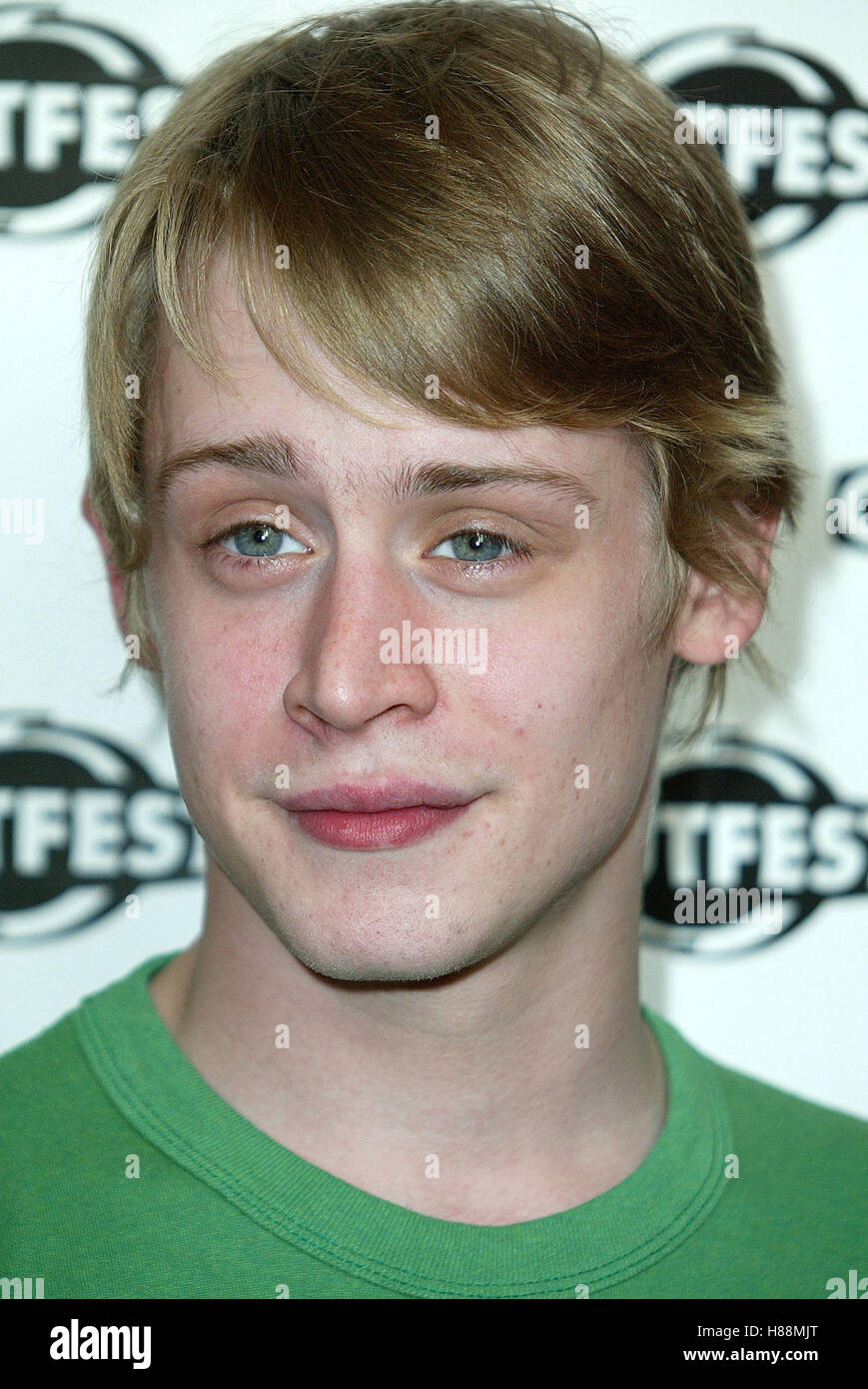 MACAULAY CULKIN OUTFEST 2003 SOIRÉE D'OUVERTURE GAL ORPHEUM THEATRE LOS ANGELES USA 10 Juillet 2003 Banque D'Images