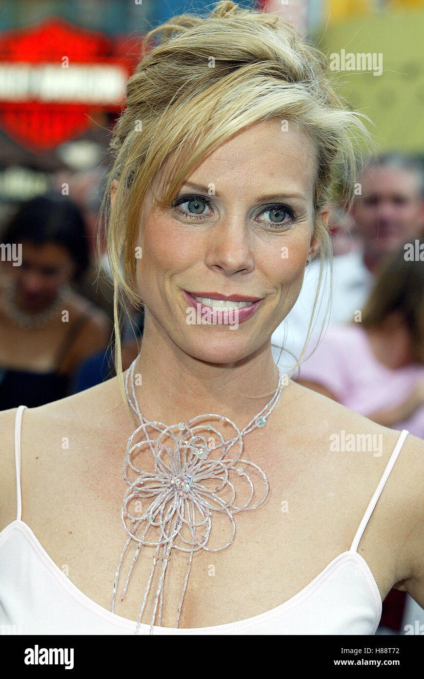 CHERYL HINES LA BATAILLE DE SHAKER HEIGHTS UNIVERSAL CITYWALK LOS ANGELES USA 11 Août 2003 Banque D'Images