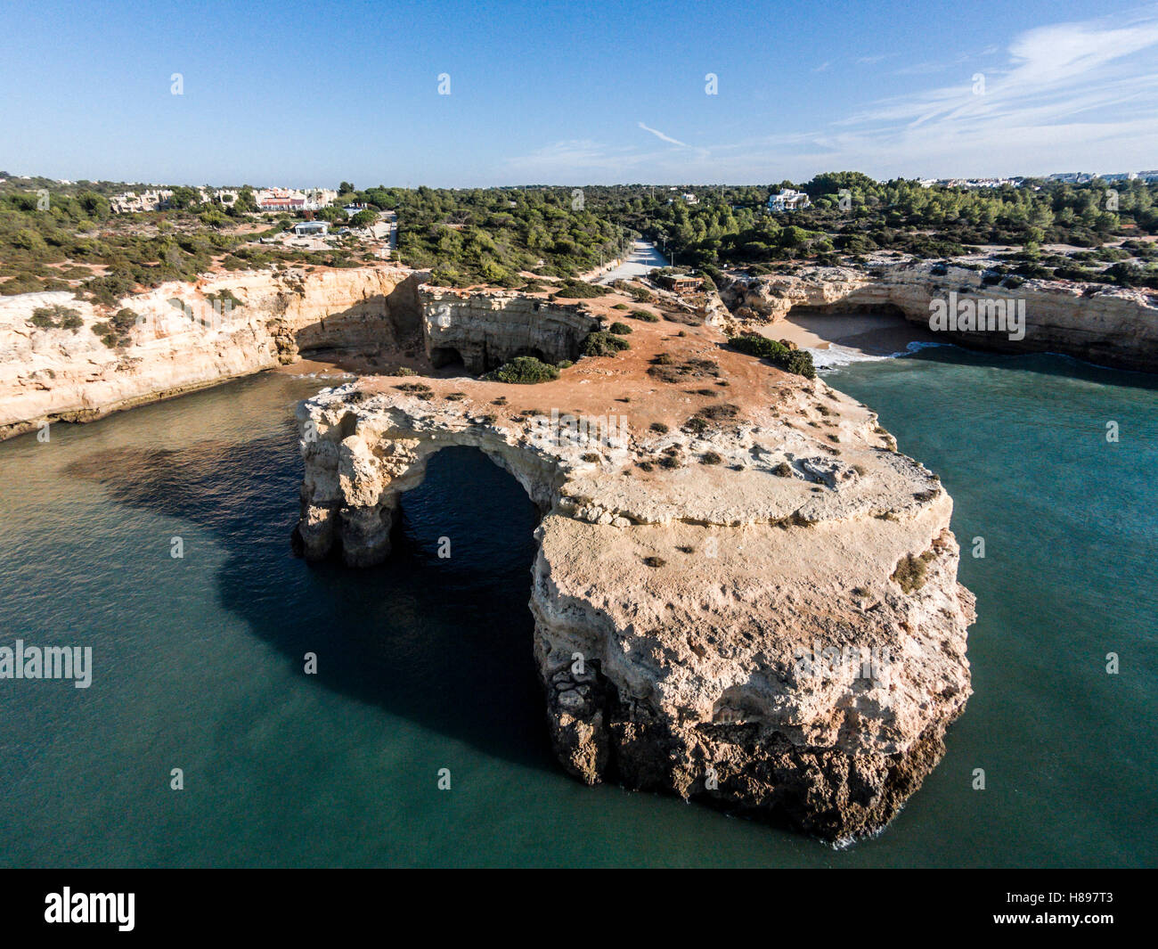 Vue aérienne de la côte de l'Algarve, Portugal Banque D'Images