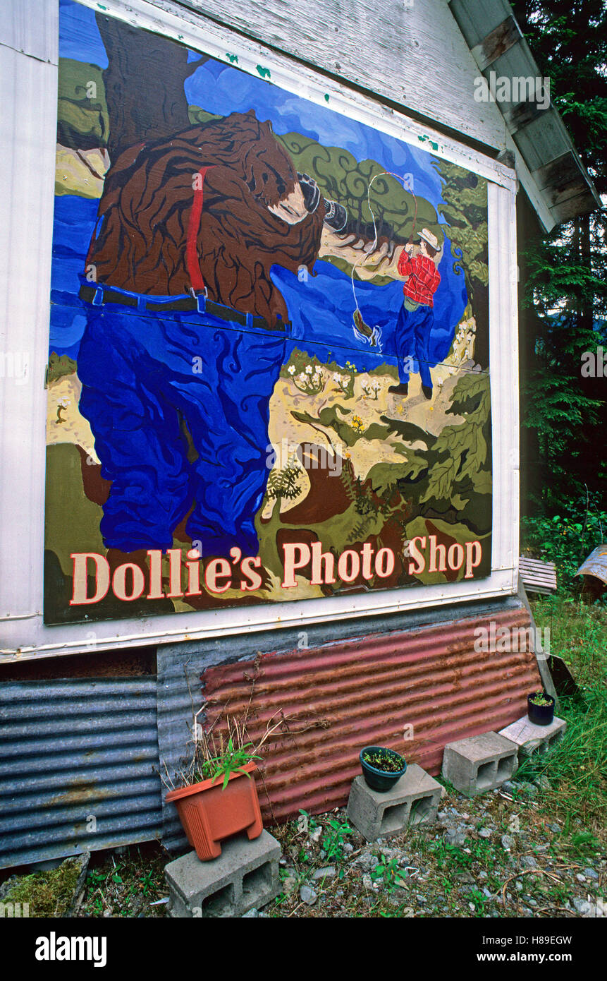 Signe de Photo shop, Hyder, Alaska, USA Banque D'Images