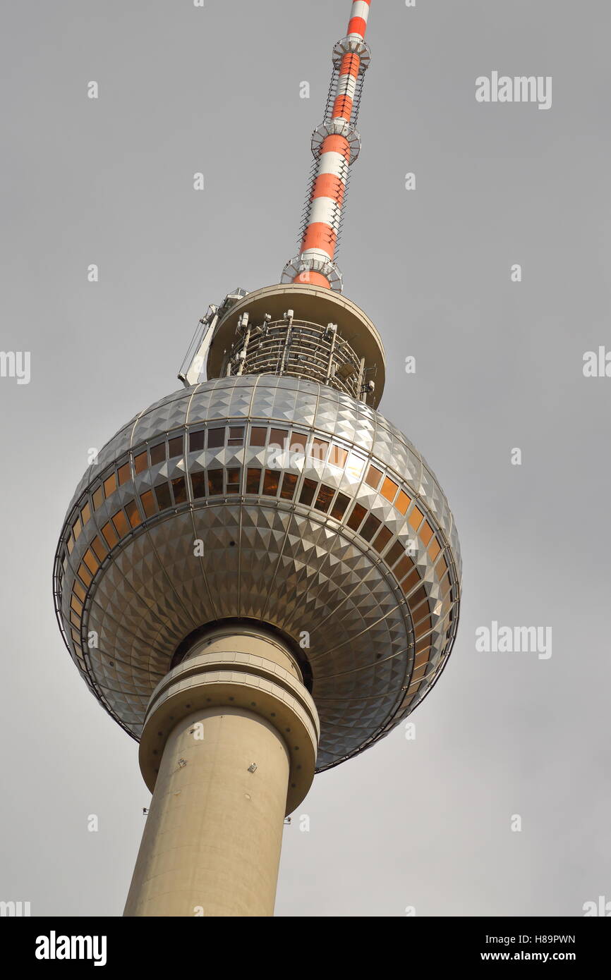 Vue de la tour de télévision ou Telecafè dans le centre de Berlin, Allemagne Banque D'Images