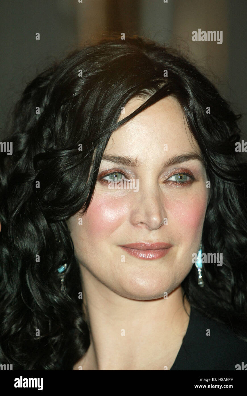 CARRIE-ANNE MOSS MATRIX REVOLUTIONS WORLD FILM DISNEY CONCERT HALL LOS ANGELES USA 27 Octobre 2003 Banque D'Images