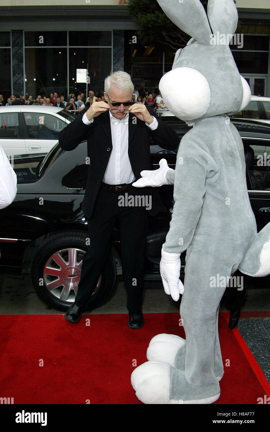 STEVE MARTIN & BUGS BUNNY LOONEY TUNES : BACK IN ACTION THÉÂTRE CHINOIS LA HOLLYWOOD USA 09 novembre 2003 Banque D'Images