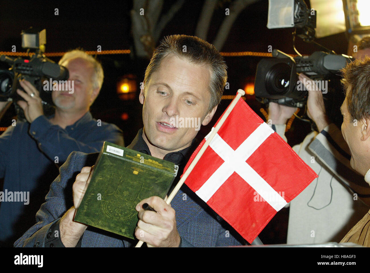 VIGGO MORTENSEN LE SEIGNEUR DES ANNEAUX : LE RET WESTWOOD LA USA 03 décembre 2003 Banque D'Images