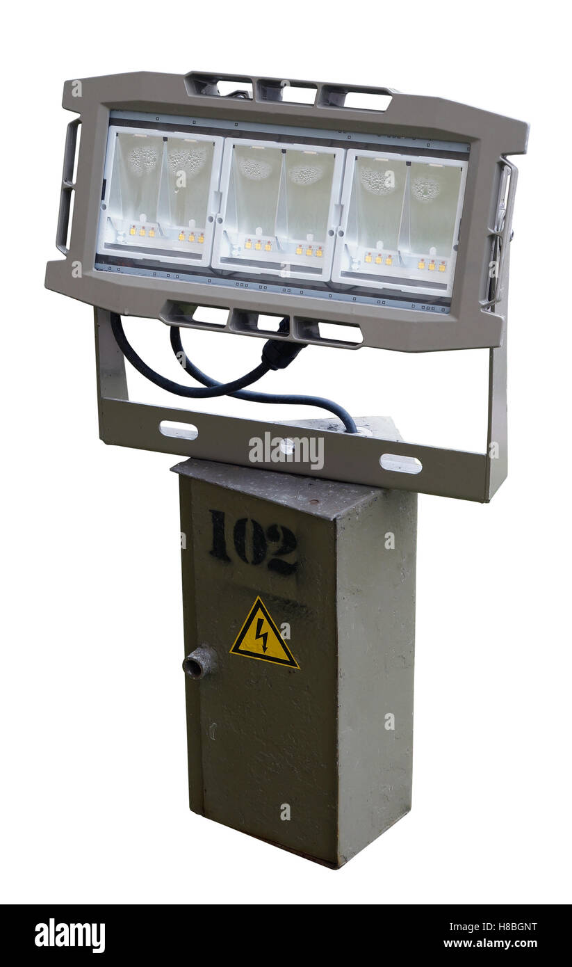 La production de masse de rue LED pour l'éclairage des armes à feu de bâtiments de la ville. Isolé avec patch Banque D'Images