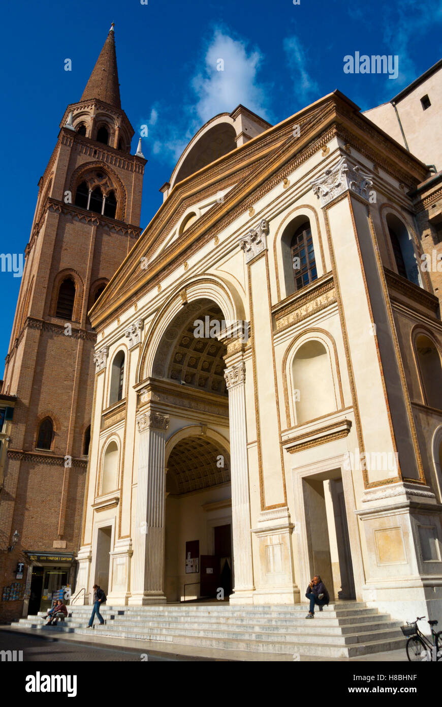 Basilica di Sant'Andrea, Piazza Mantegna, Mantoue, Lombardie, Italie Banque D'Images