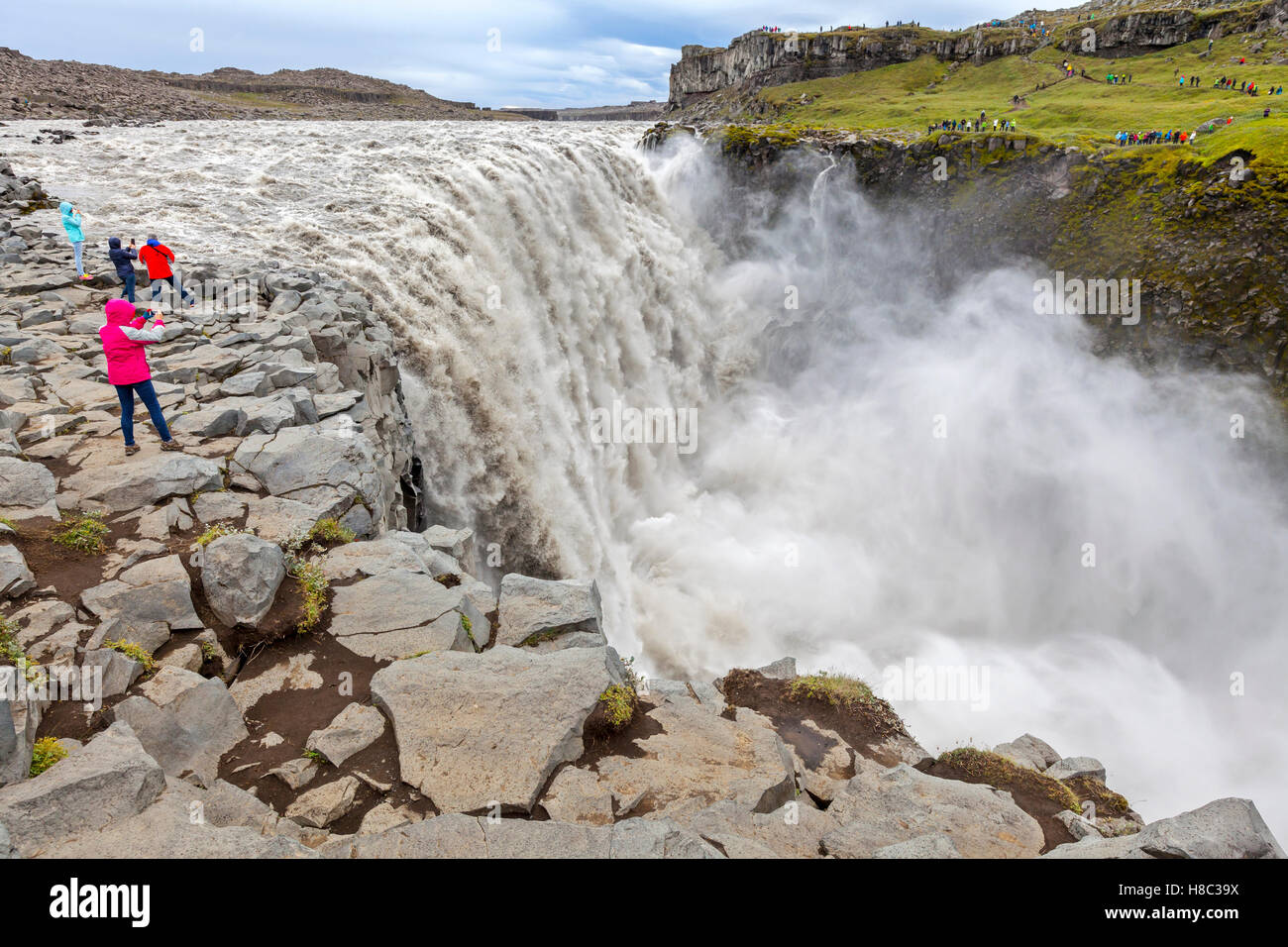 Une vue de la cascade Dettifoss en Islande depuis le côté ouest. Banque D'Images