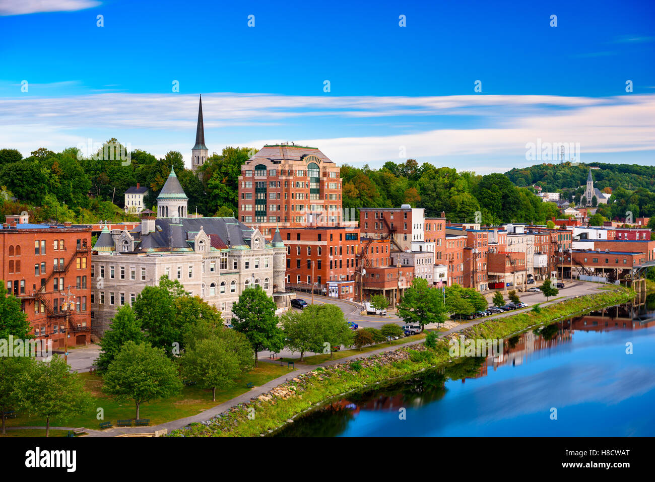 Augusta, Maine, USA, sur les toits de la rivière. Banque D'Images