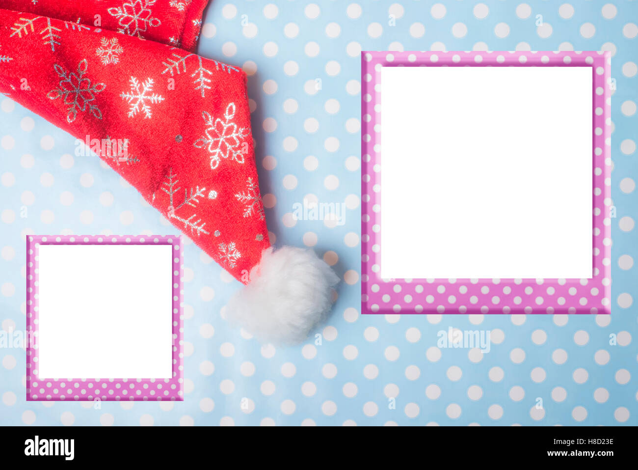 Cadre Photo De Noel Carte De Voeux Pour Bebe Fille Santa Hat Le Paperand A Pois Deux Cadres Vides Photo Stock Alamy Cadre Photo De Noel Carte De Voeux Pour Bebe Fille Santa Hat Le Paperand A Pois Deux Cadres Vides Photo Stock Alamy