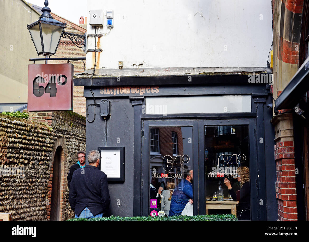 Les Soixante-quatre degrés dans le restaurant Lanes Brighton UK Banque D'Images