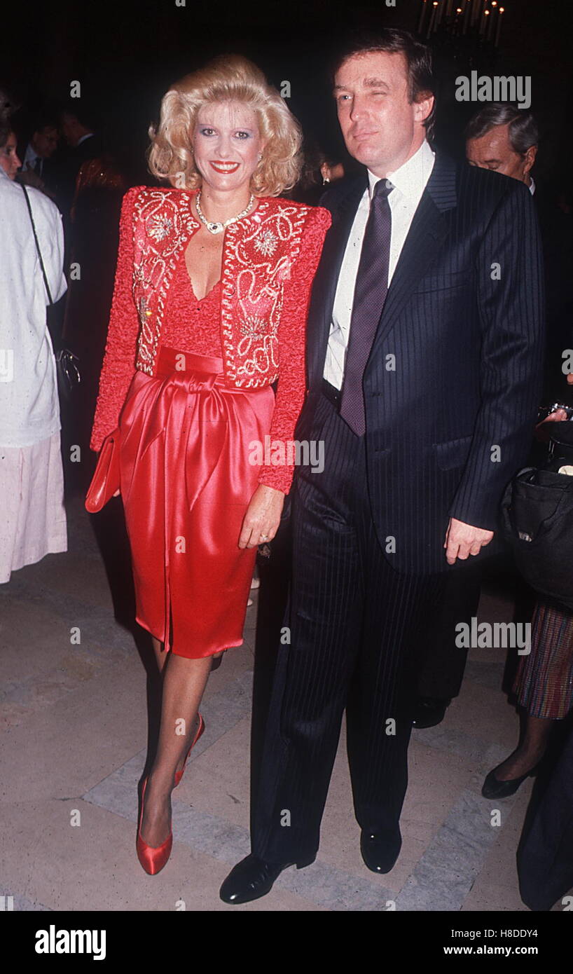 1 janvier 2011 - F2707 : DONALD ET IVANA TRUMP . © JOHN BARRETT/ © Globe Photos/ZUMAPRESS.com/Alamy Live News Banque D'Images