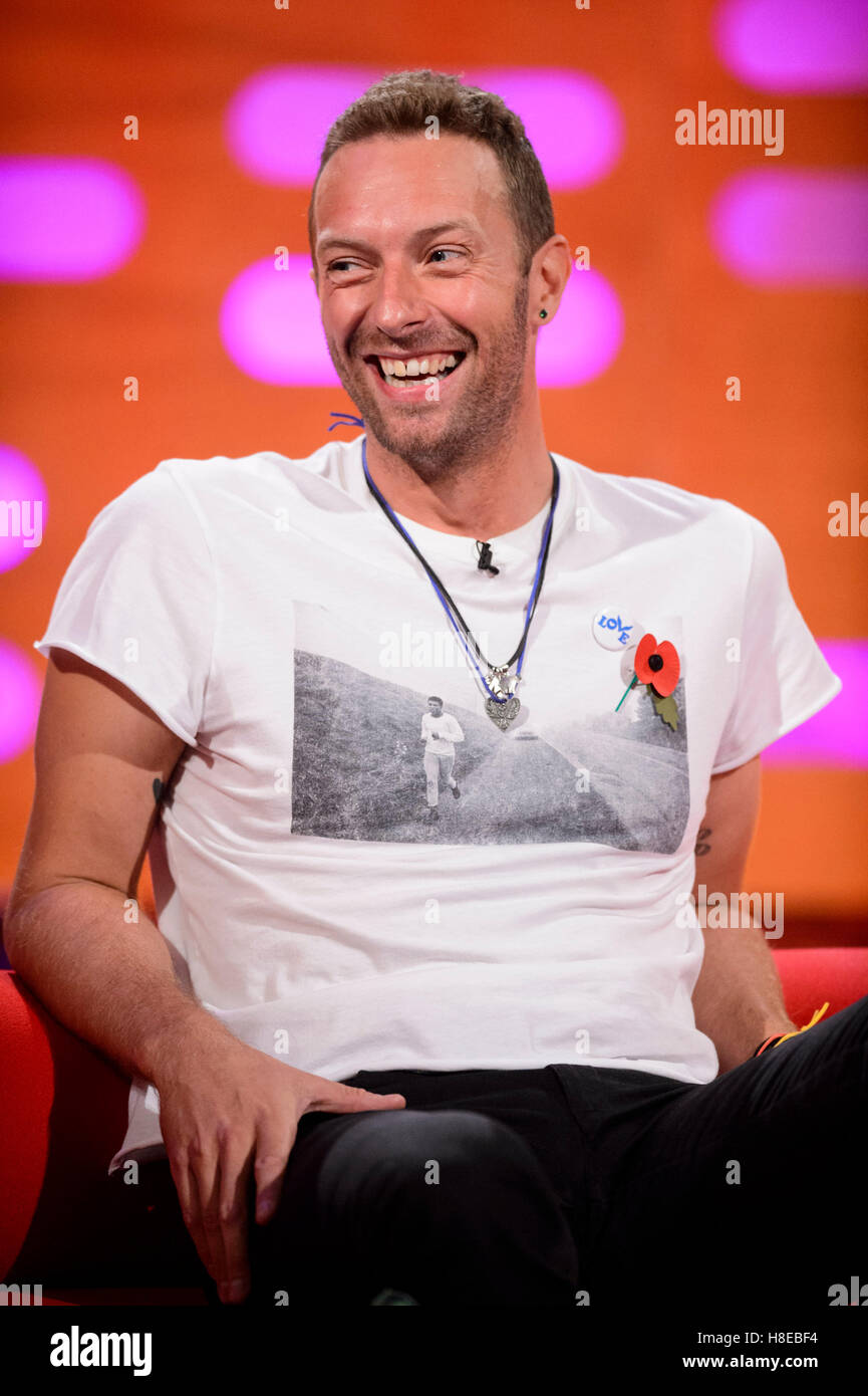 Chris Martin pendant le tournage de The Graham Norton Show à la London Studios, le sud de Londres, pour être diffusé sur BBC One le vendredi soir. Banque D'Images