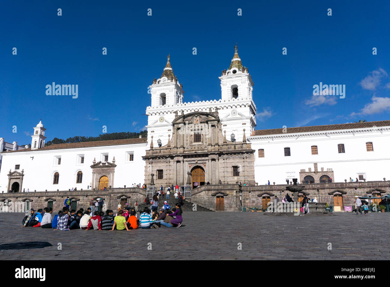 La Plaza San Francisco, Quito, UNESCO World Heritage Site, Equateur, Amérique du Sud Banque D'Images