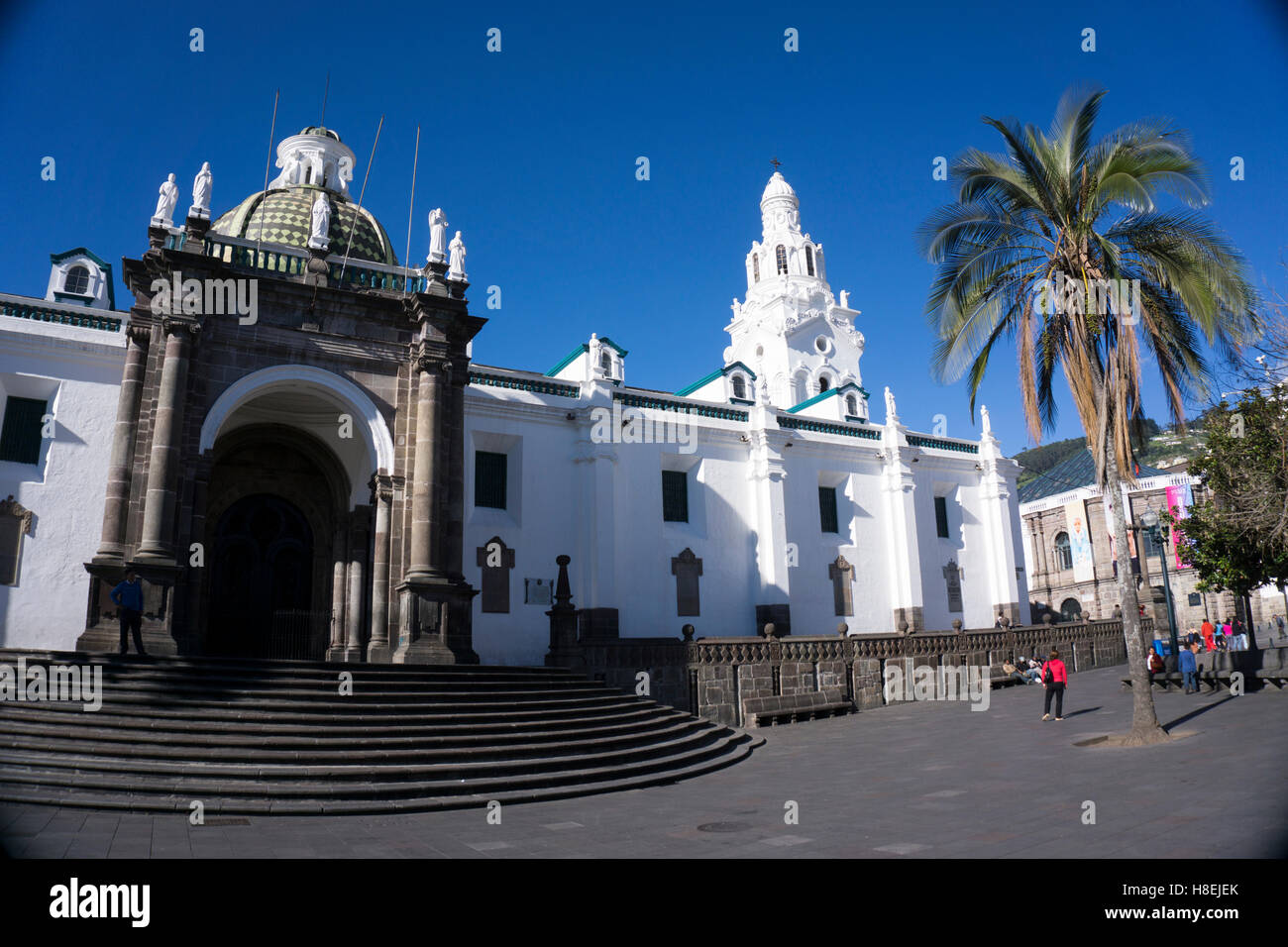 Eglise de San Francisco, l'UNESCO World Heritage Site, Quito, Equateur, Amérique du Sud Banque D'Images