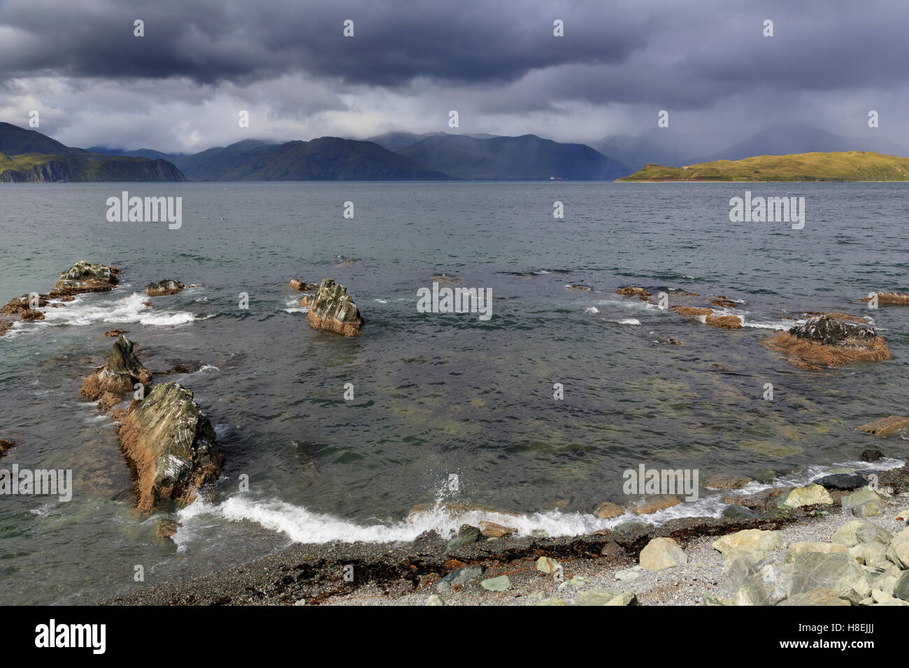 La baie d'Unalaska, Dutch Harbor, Îles Aléoutiennes, Alaska, États-Unis d'Amérique, Amérique du Nord Banque D'Images