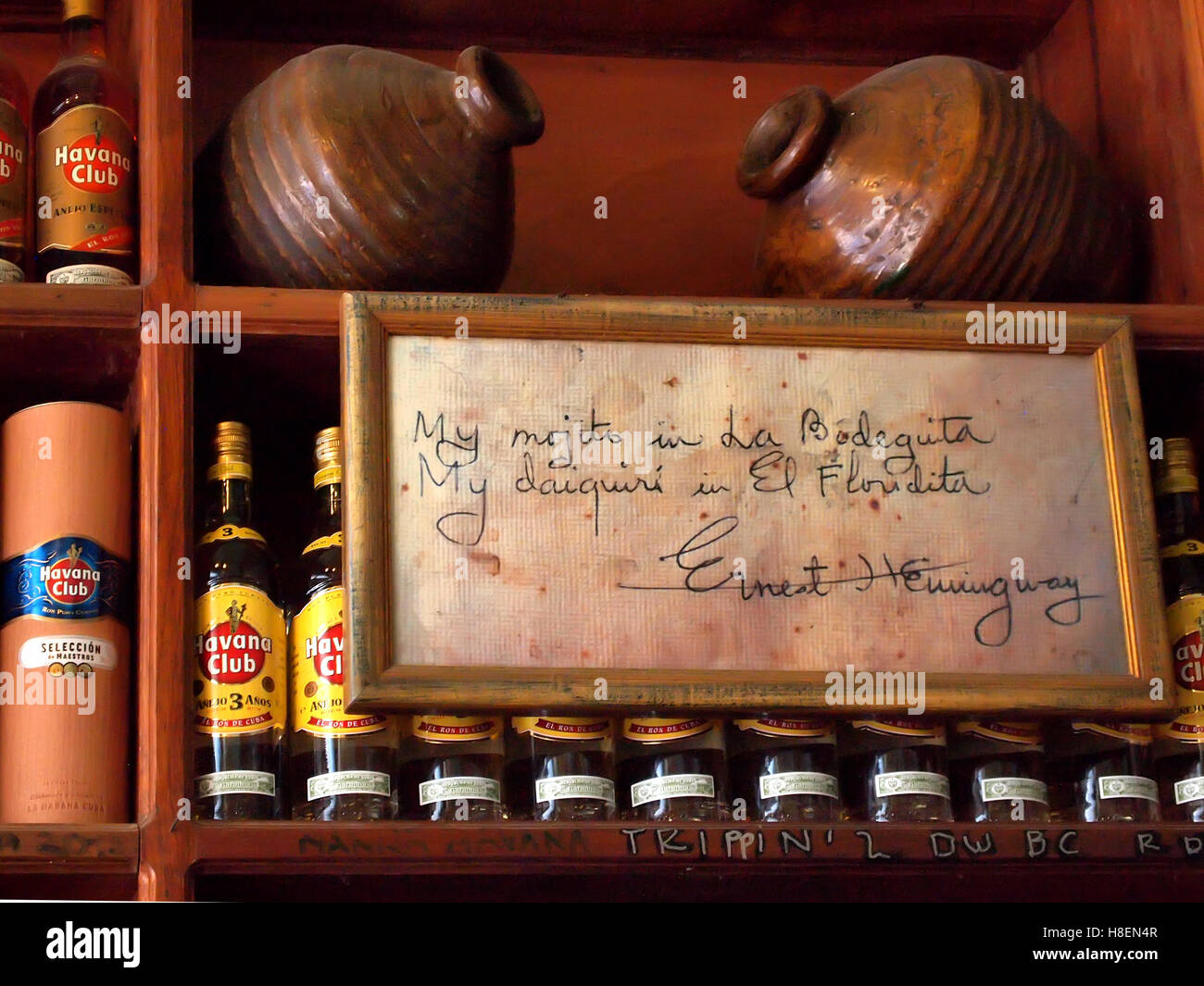 Bar Cubain A La Havane Citation Ernest Hemingway Photo Stock Alamy