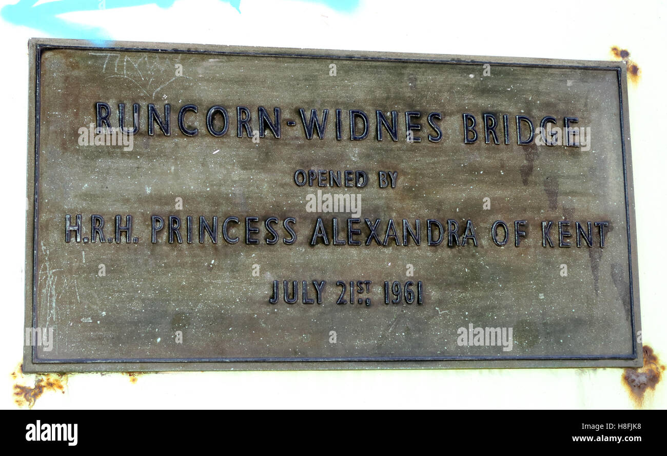 Runcorn à Widnes pont du chemin du Jubilé de la plaque, A533, Halton, Cheshire, England, UK Banque D'Images