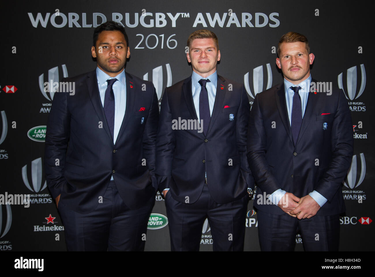 Londres, Royaume-Uni. 13 novembre 2016. Les joueurs de rugby Angleterre Billy Vunipola, Owen Farrell et Dylan Hartley (capitaine de l'Angleterre), en arrivant pour le Monde Rugby Awards tenue à l'hôtel Hilton London Metropole pour honorer les plus grands joueurs, entraîneurs et les légendes du jeu. Credit : Elsie Kibue / Alamy Live News Banque D'Images