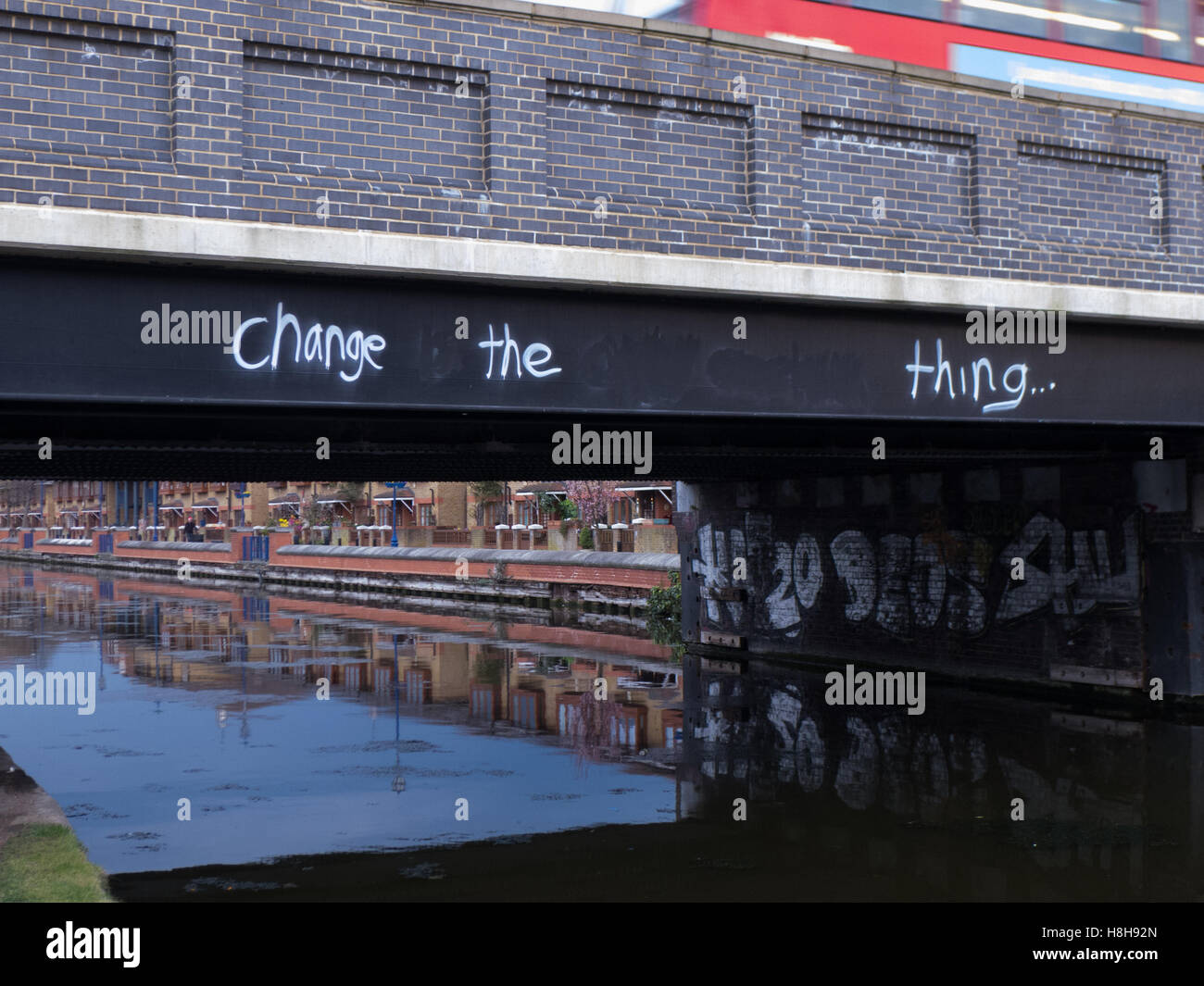 Pont sur la rivière Lee, Londres Banque D'Images