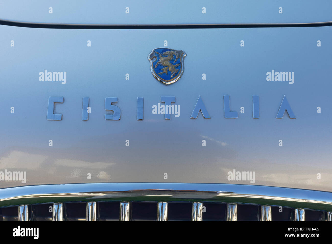 L'emblème de la voiture italienne Cisitalia fabricant, modèle 202, construit en 1951, classic car, Schloss Dyck Classic Days 2016 Jüchen Banque D'Images