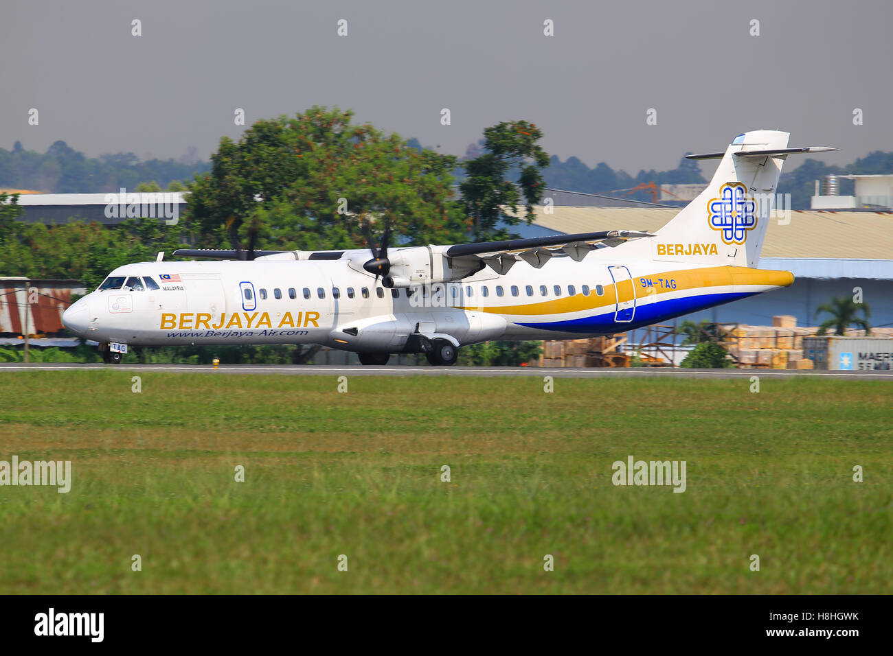 Kuala Lumpur Malaisie Subang/ Février 10, 2015 : BERJAYA ATR 72-500 , à l'aéroport de Subang. Banque D'Images