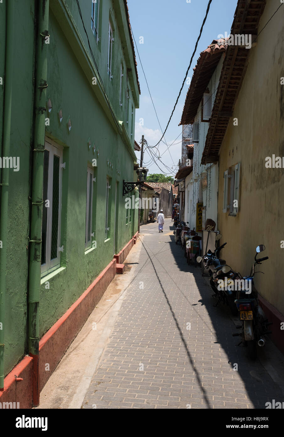 Rue étroite à Fort Galle, Sri Lanka Banque D'Images