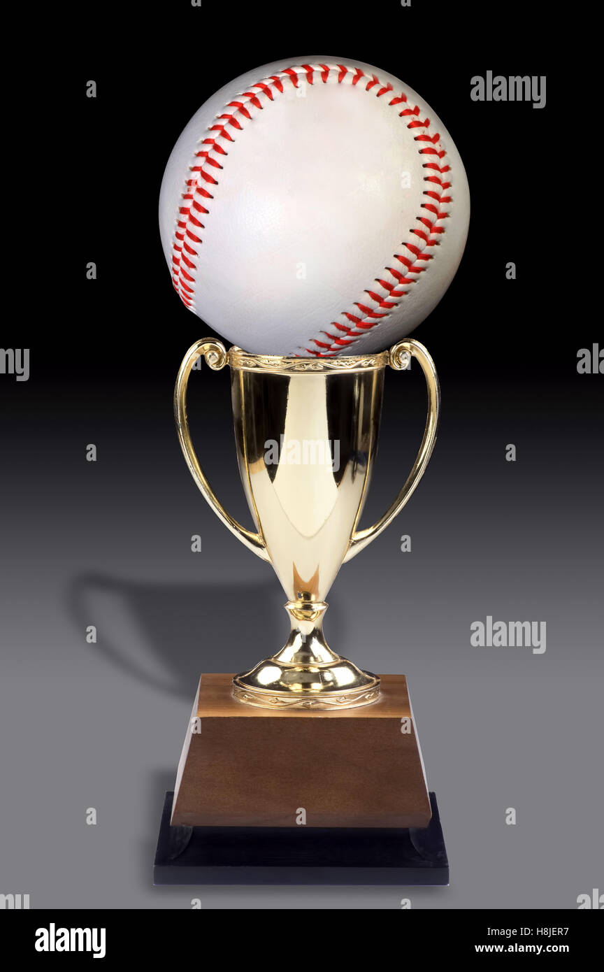 Baseball dans une coupe d'or trophy. Banque D'Images