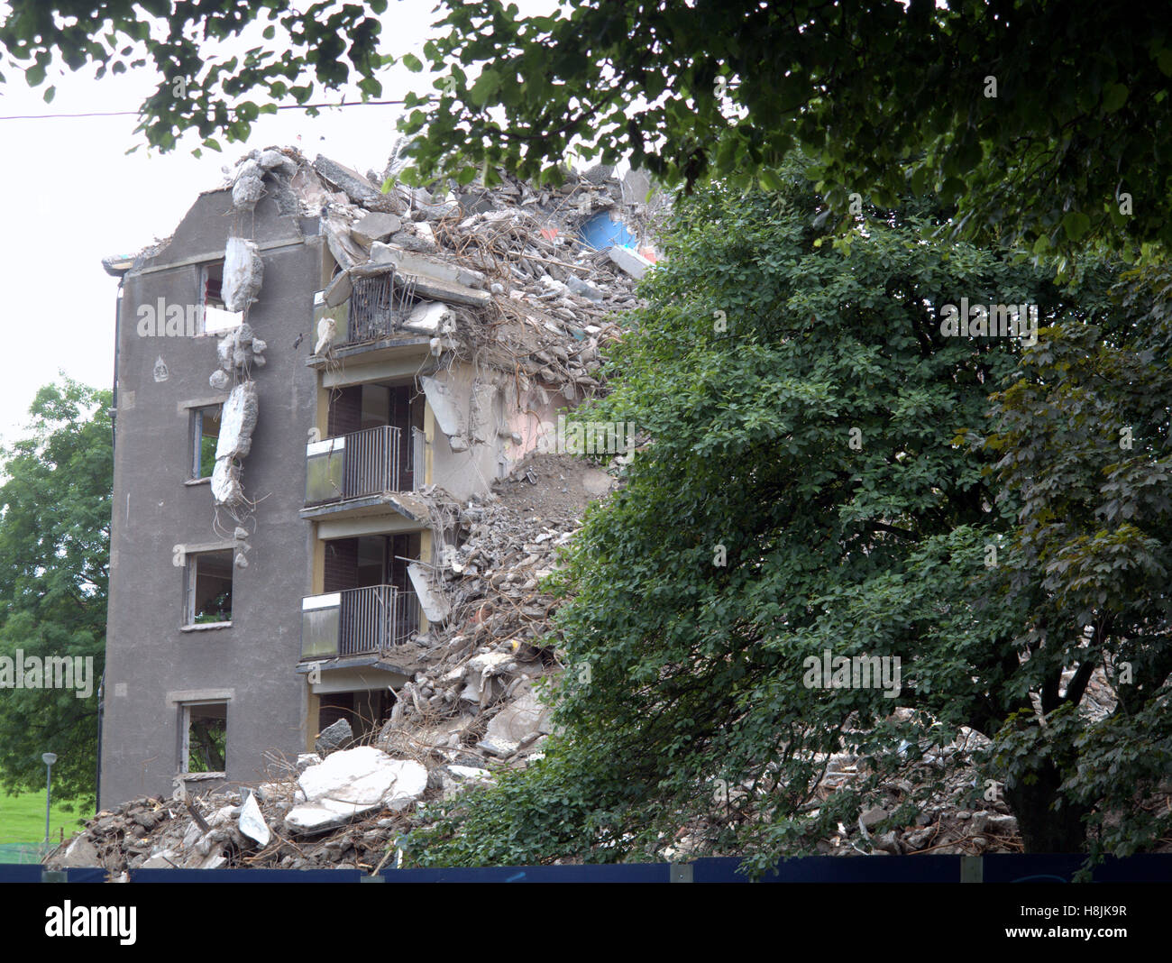 Démolition de la tour de Glasgow haut de blocs appartements ou de gratte-ciel Banque D'Images