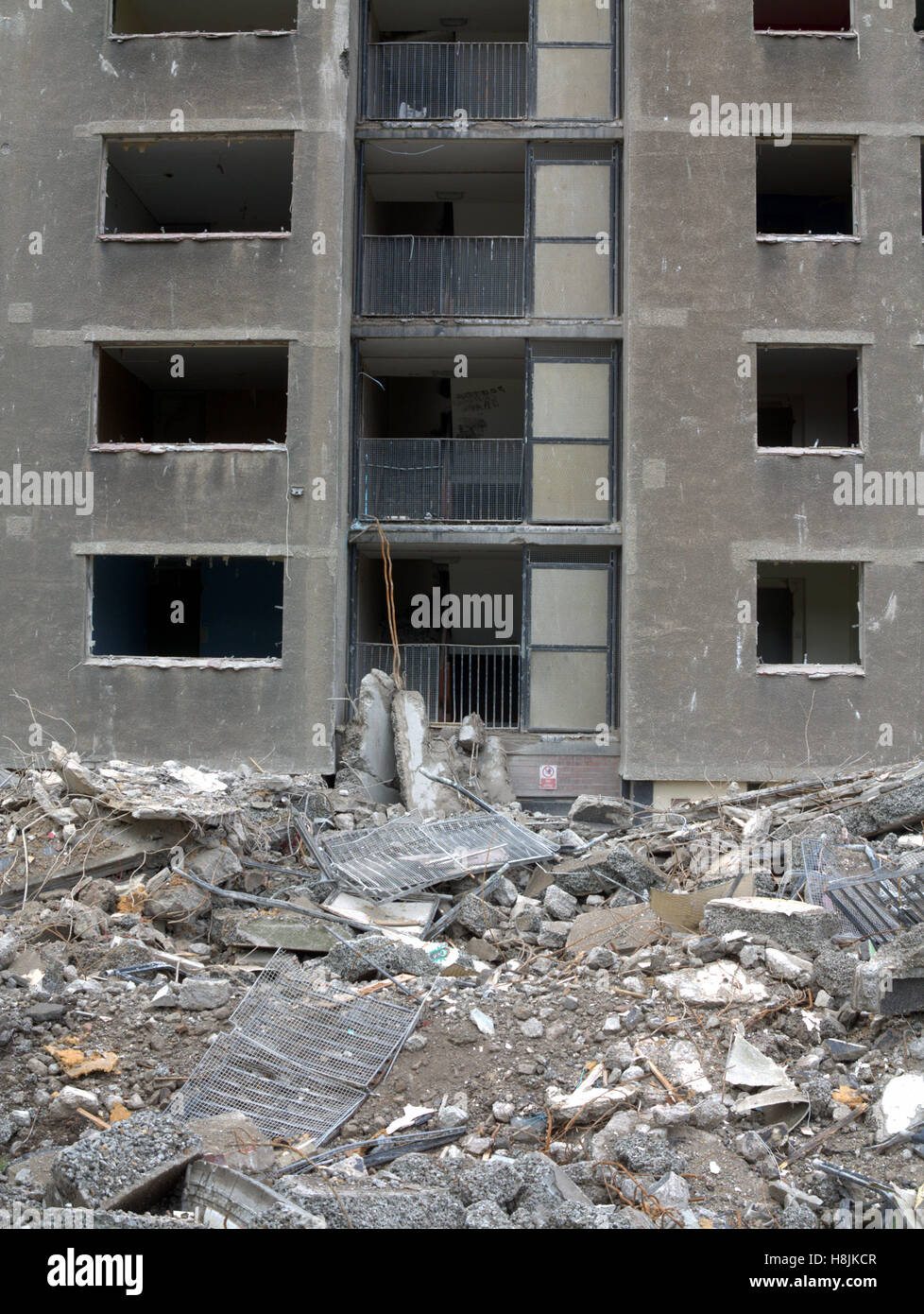 Démolition de la tour de Glasgow haut de blocs appartements ou de gratte-ciel Banque D'Images