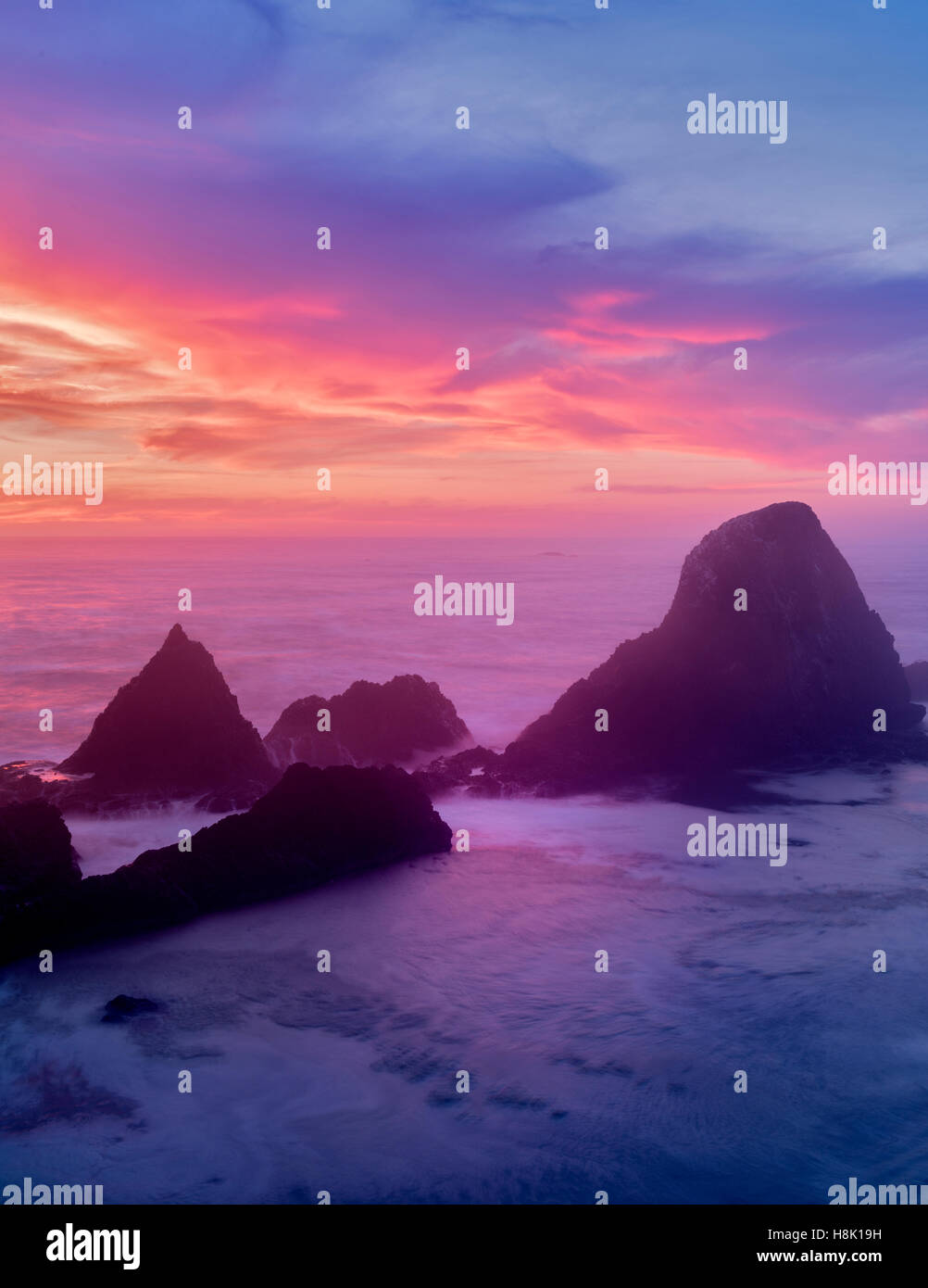 Coucher du soleil à Seal Rock, Oregon Banque D'Images